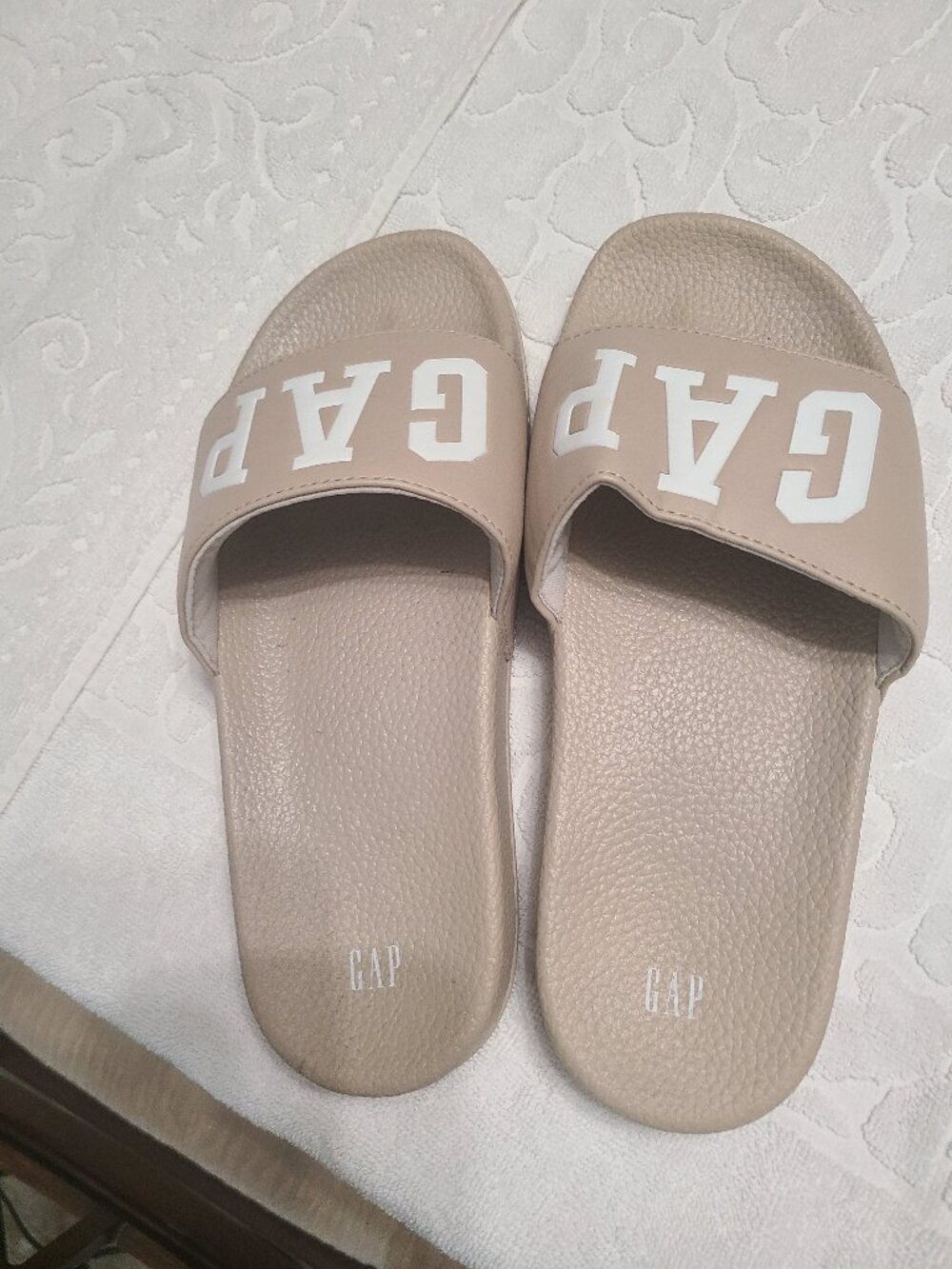 GAP 8-9 Slides (NWOT)